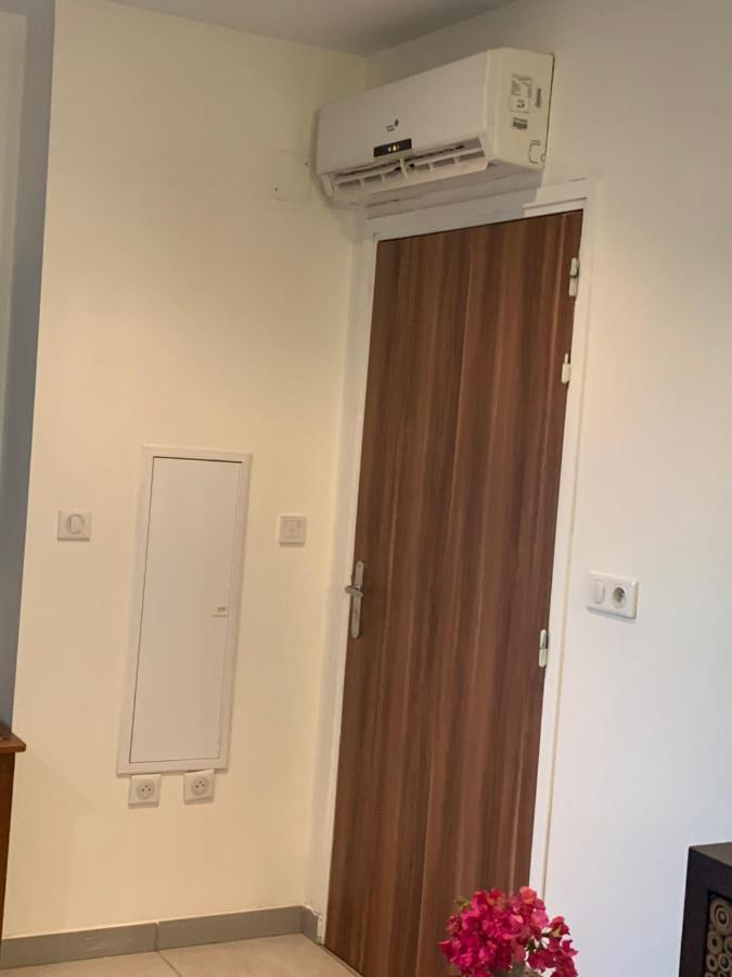 Studio Sunset Apartment Saint-Francois  Ngoại thất bức ảnh